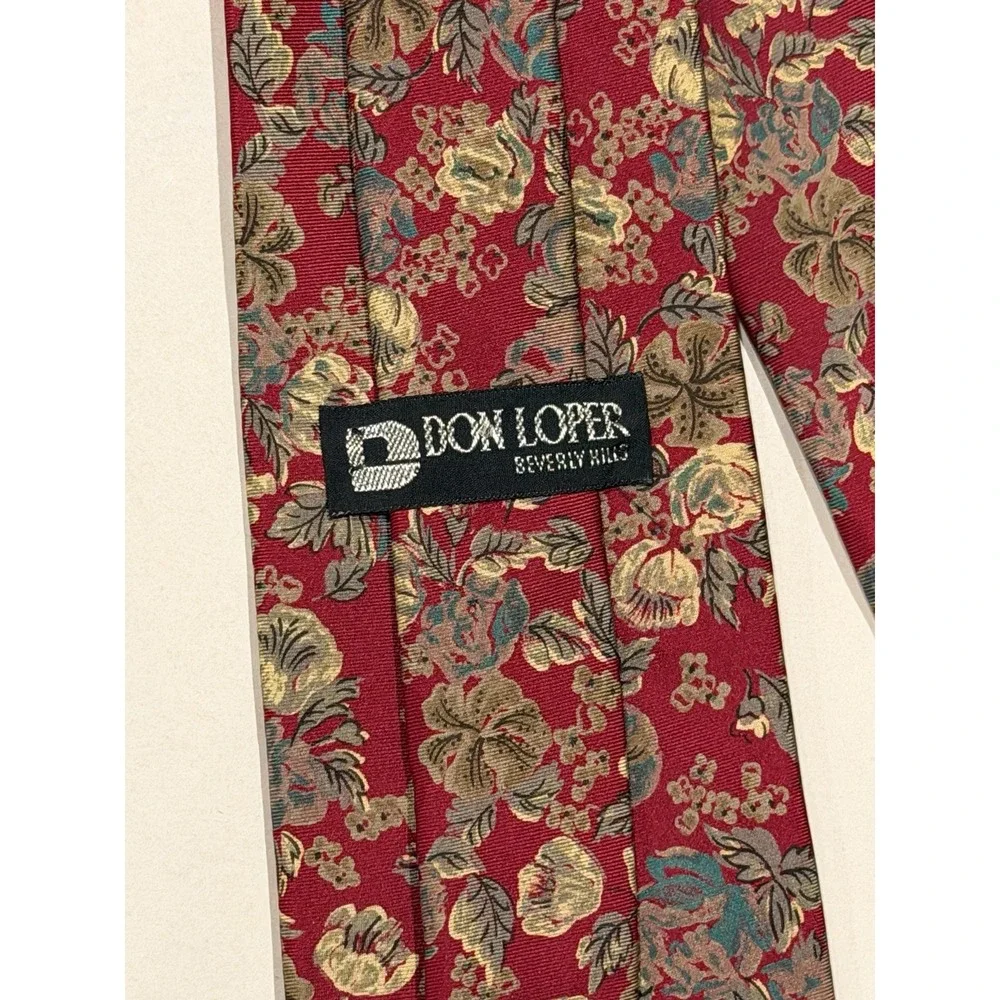 Vintage Don Loper Beverly Hills Necktie 100% Italian Silk Red Gold Floral Print